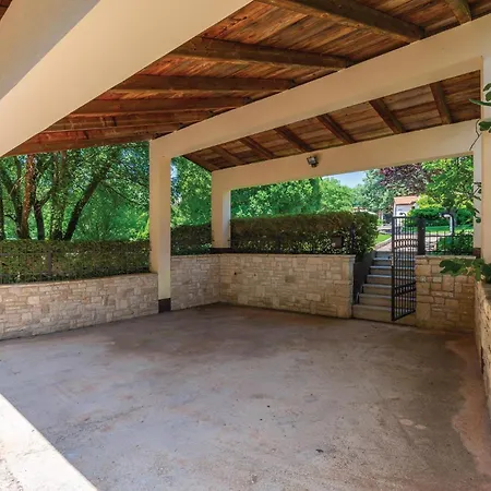 Holiday home Awesome In Belavici With Sauna Hreljici