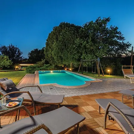 Holiday home Awesome In Belavici With Sauna Hreljici